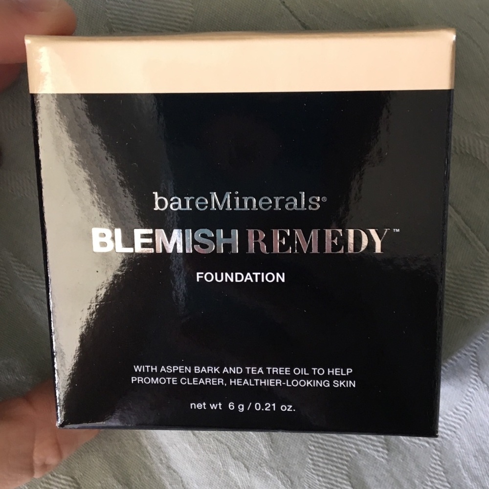 Bare Minerals Foundation